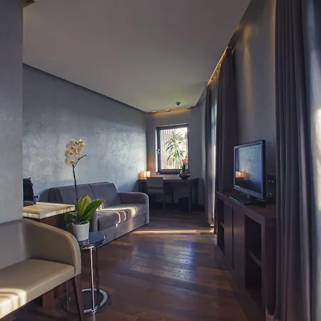 Lasagrada Otel