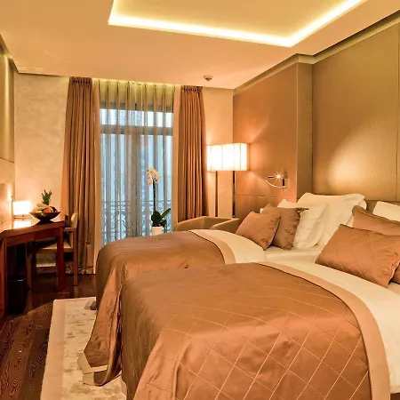 Lasagrada Hotel