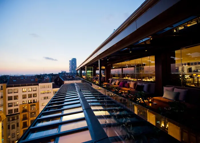 Отель Lasagrada 5*