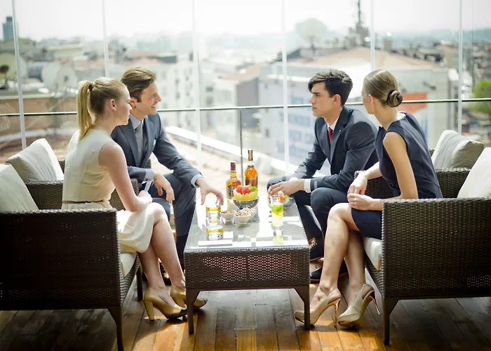 Отель Lasagrada 5*