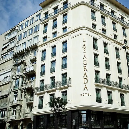 Hotel Lasagrada 5*