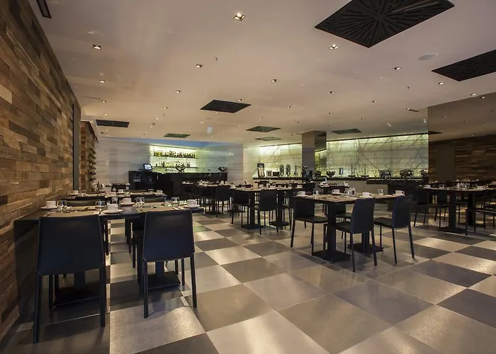 Отель Lasagrada